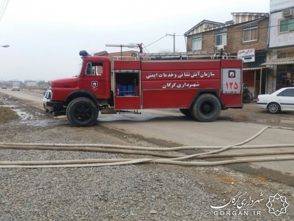 تداوم حضور آتش‌نشانی گرگان در آق‌قلا و گمیشان/ فرماندهی تیم‌های شهرداری‌های حاضر در منطقه توسط شهرداری گرگان