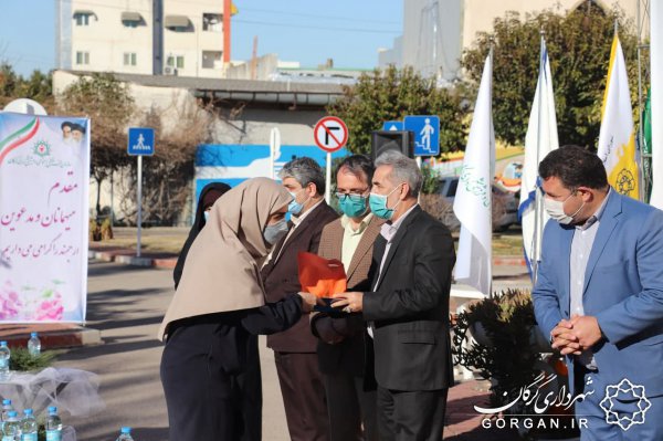 به مناسبت گرامیداشت مقام زن؛آیین تکریم بانوان شاغل در شهرداری گرگان برگزار شد