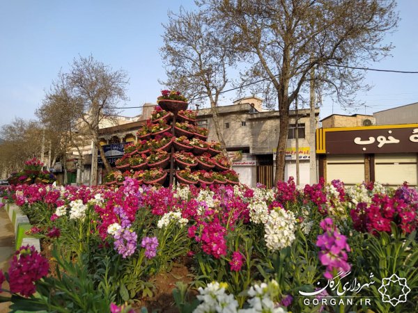 تصاویر زیبا از تدارک گسترده شهرداری گرگان برای بهار 1400