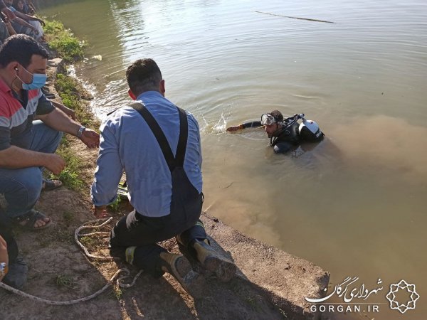 آب بندان توشن و جعفرآباد قربانی گرفت؛اعزام غواصان آتش نشانی گرگان به محل حادثه