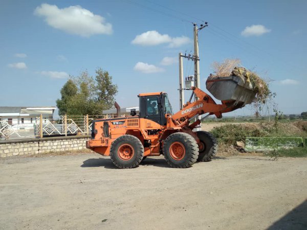 ادامه عملیات پاکسازی زمین های خالی از سوی شهرداری گرگان