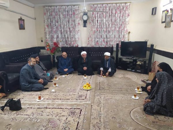 شهردار گرگان با خانواده های شهدای مدافع امنیت و دفاع مقدس دیدار کرد