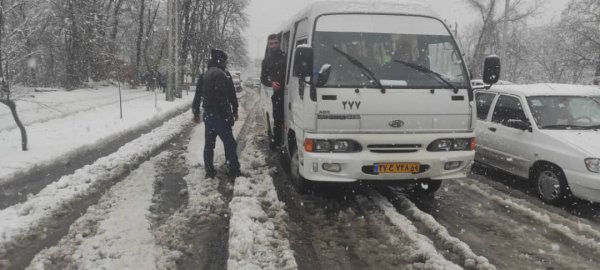 خدمات دهی ناوگان حمل و نقل عمومی شهرداری گرگان در روز برفی یکم بهمن ماه