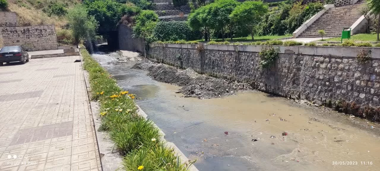 لایروبی مستمر رودخانه النگدره گرگان در مسیر پارک ملت