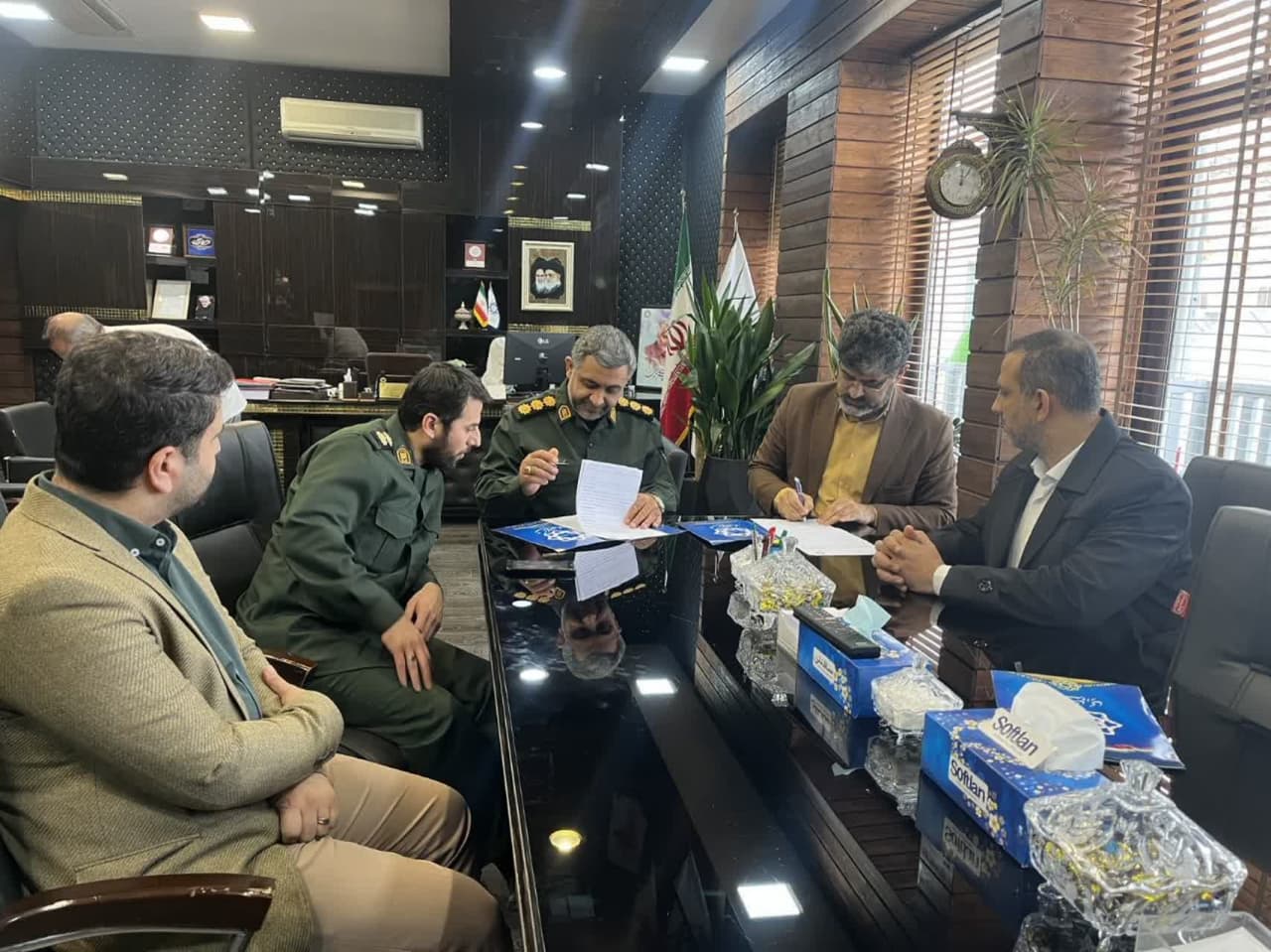 اهالی کوی اوزینه با مشارکت شهرداری و سپا...
