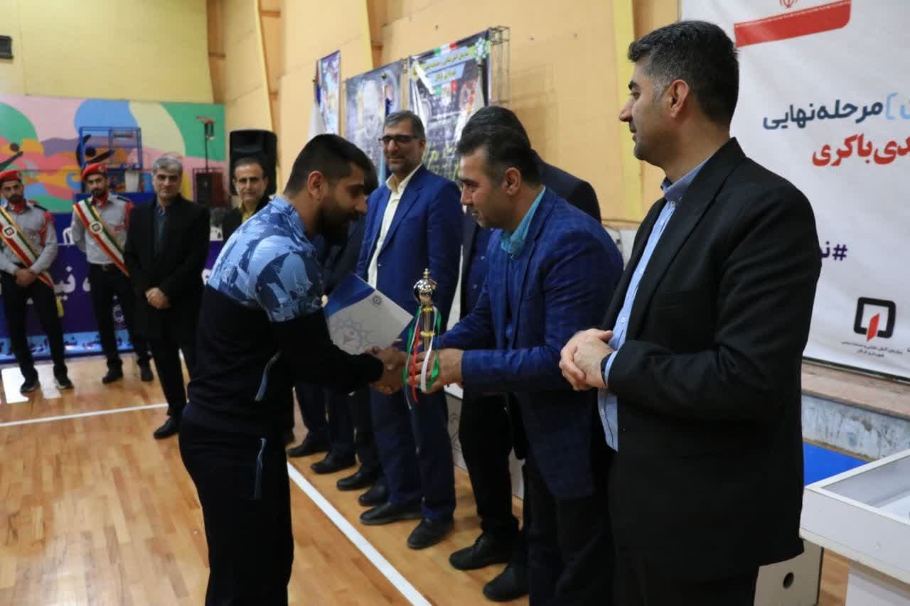 مسابقات آمادگی جسمانی آتش‌نشانان با معرف...