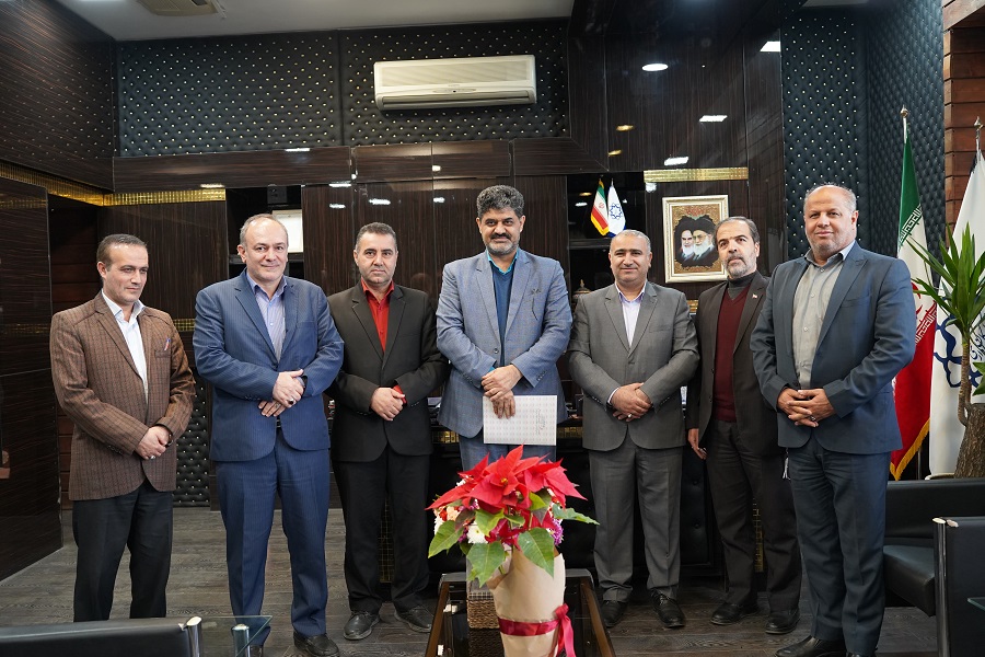 گزارش تصویری 3: تقدیر اعضای شورای اسلامی...