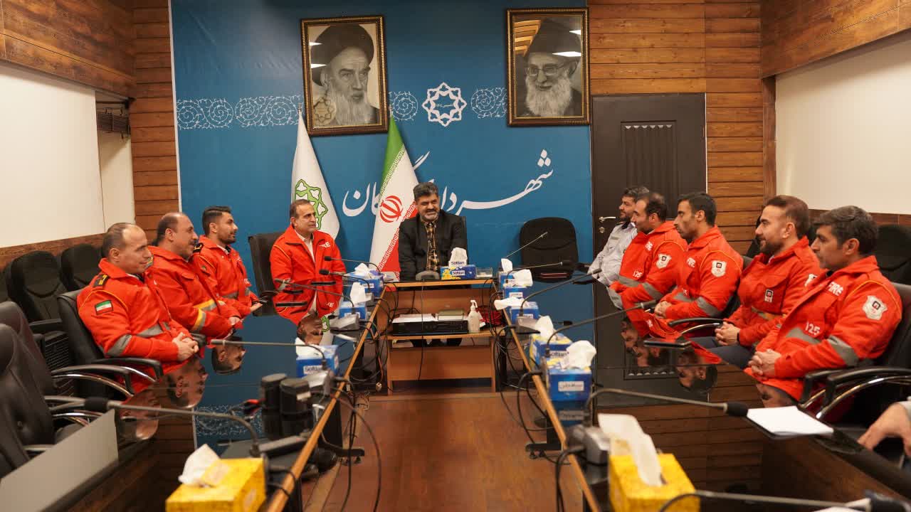 تجلیل شهردار گرگان از تیم نائب قهرمان آمادگی جسمانی آتش نشانی در المپیاد کشوری