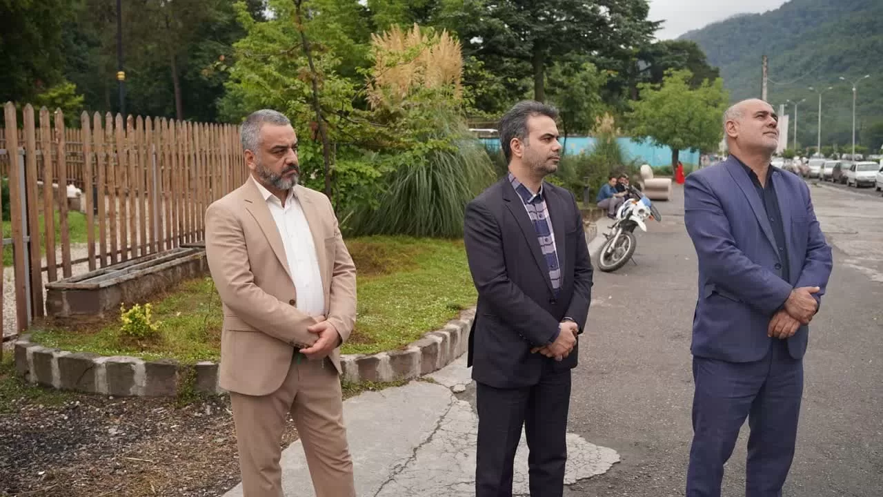 بازدید اعضای شورای اسلامی شهر و مدیران شهرداری گرگان از آبشار سوخته ناهارخوران