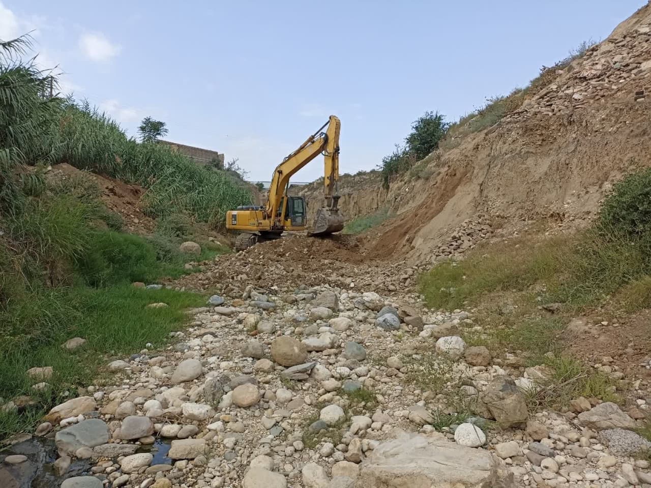 لایروبی رودخانه النگدره در سطح منطقه 2 در ایستگاه پایانی