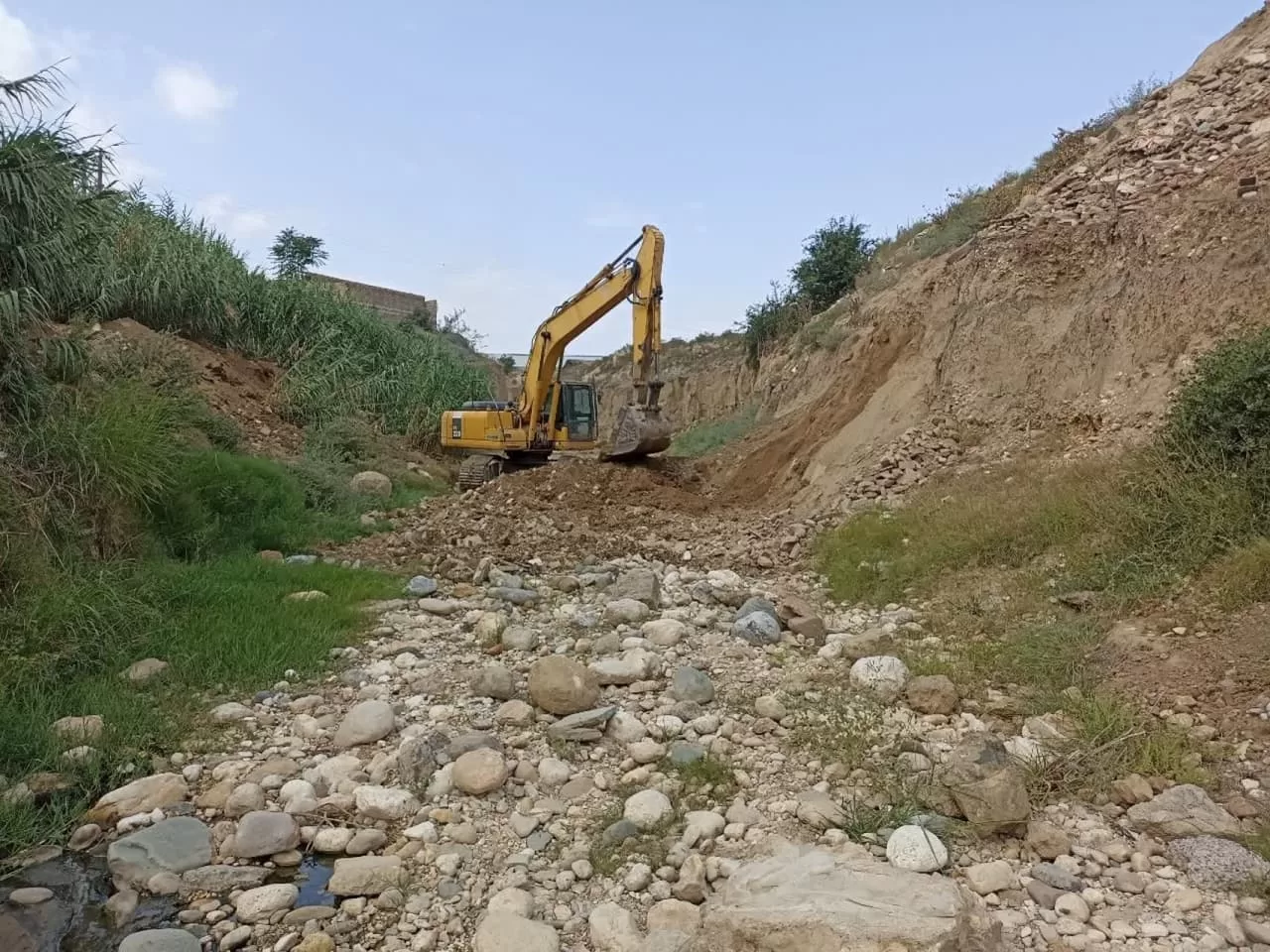 لایروبی رودخانه النگدره در سطح منطقه 2 در ایستگاه پایانی