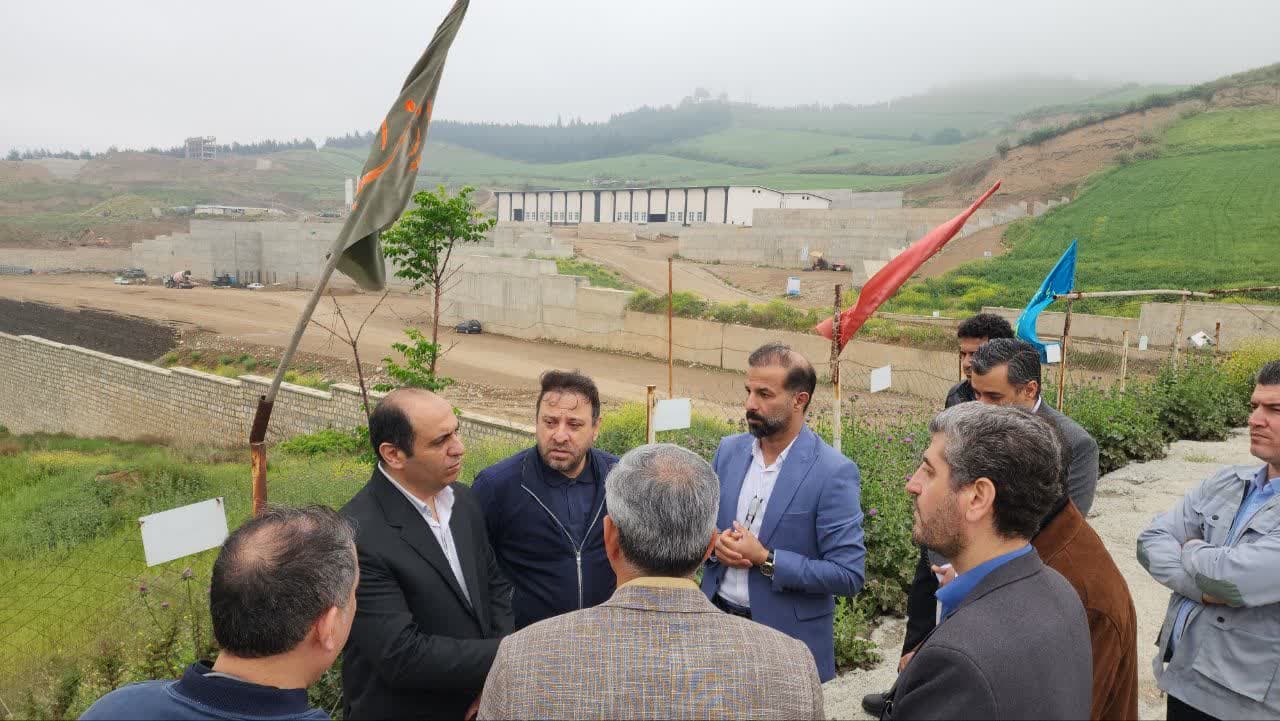 بازدید شهردار گرگان از روند احداث شهربازی مدرن