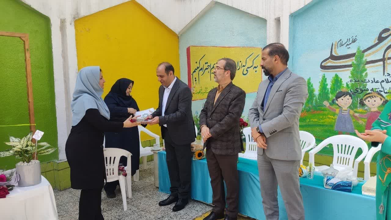 تقدیر سرپرست شهرداری گرگان از معلمان مدارس تلاش و گلسار