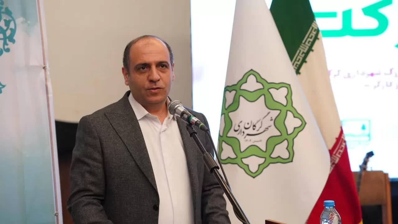 کارگران،مایه آبرو و اعتبار شهرداری هستند