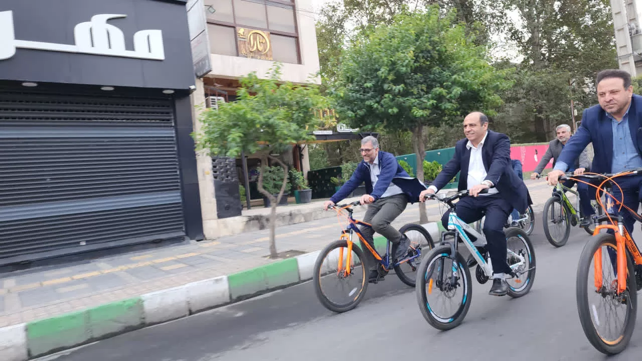 مدیران شهرداری گرگان با دوچرخه به محل کار خود آمدند