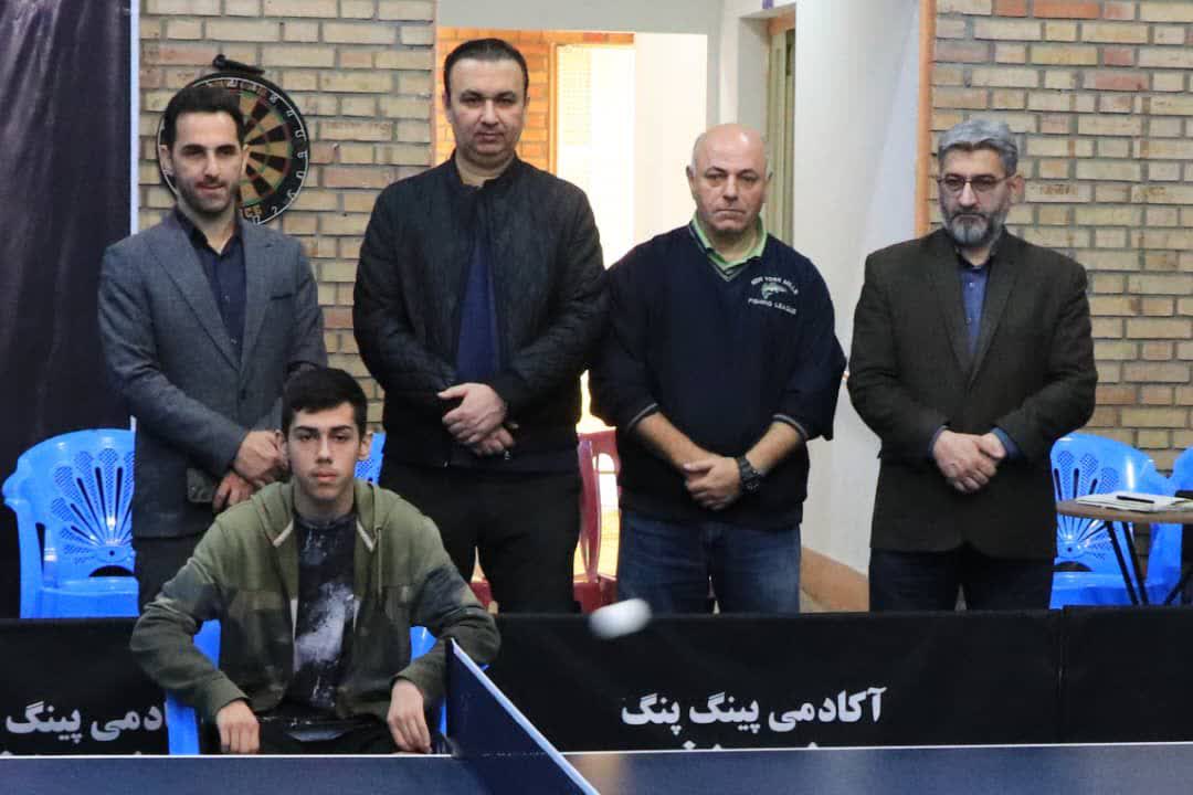 برد کارکنان شهرداری گرگان در مسابقات تنیس روی میز آقایان