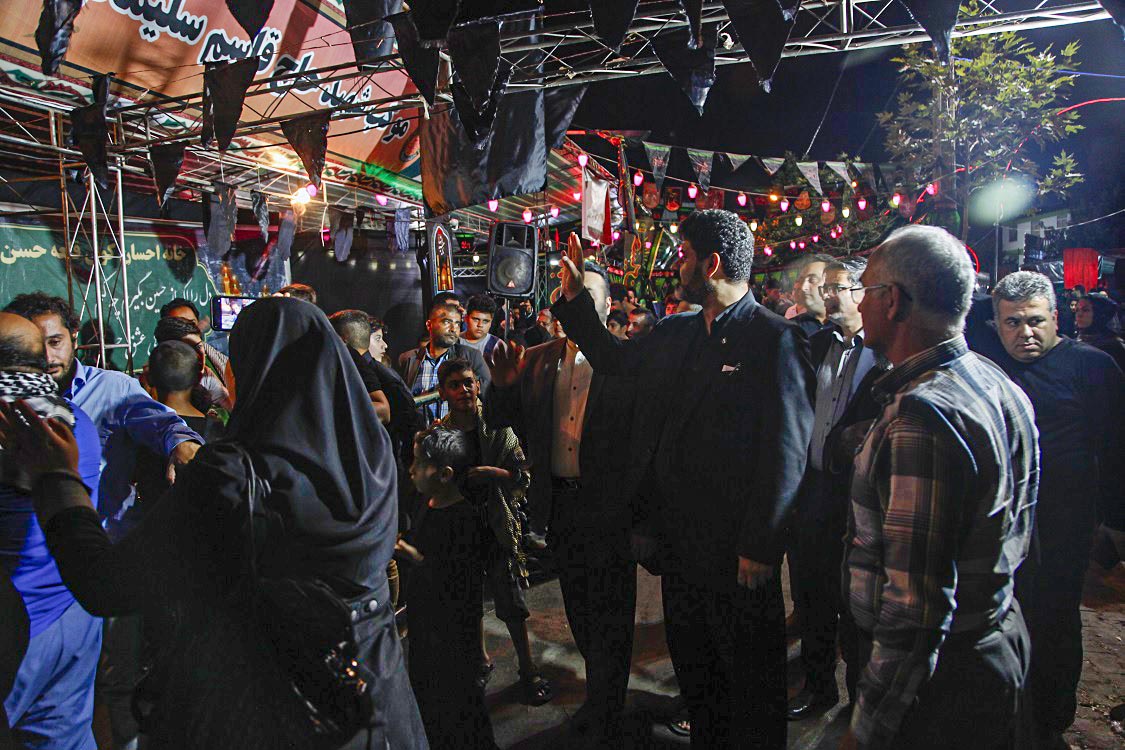 بازدید شهردار، اعضای شورای اسلامی شهر و مدیران شهرداری گرگان از موکب دلدادگان حسینی در خیابان اربعین - 8