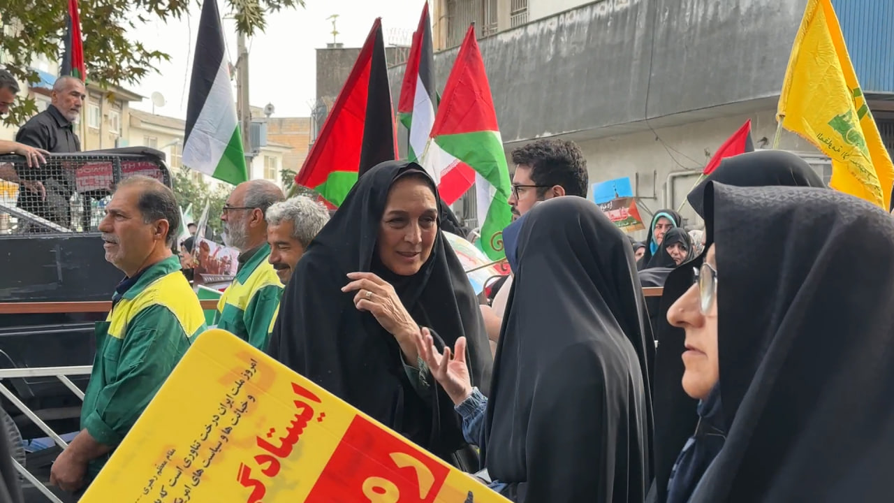 گزارش تصویری/ حضور باشکوه شهردار، اعضای شورای اسلامی شهر و کارکنان شهرداری گرگان در مراسم گرامیداشت یوم الله 13 آبان - 3