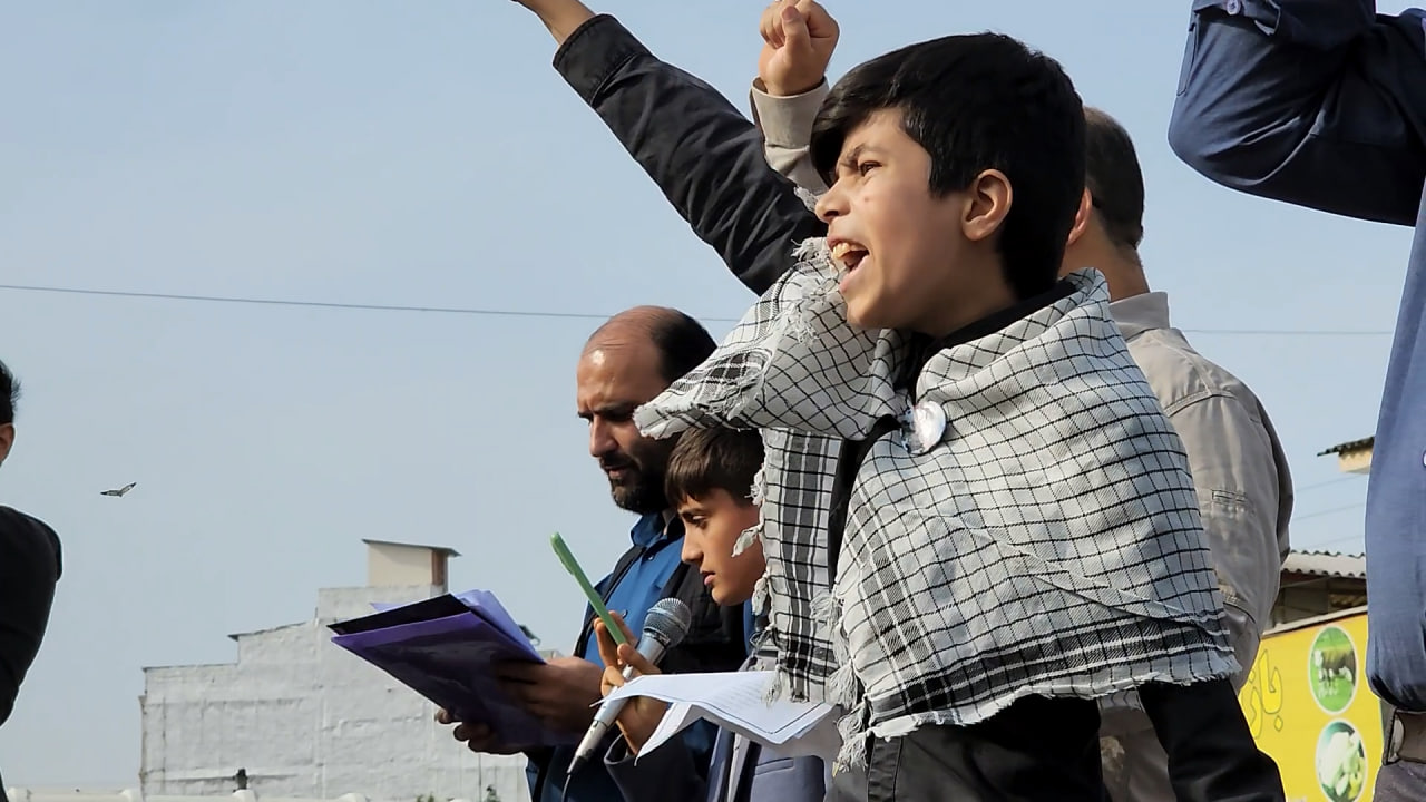 گزارش تصویری/ حضور باشکوه شهردار، اعضای شورای اسلامی شهر و کارکنان شهرداری گرگان در مراسم گرامیداشت یوم الله 13 آبان - 4