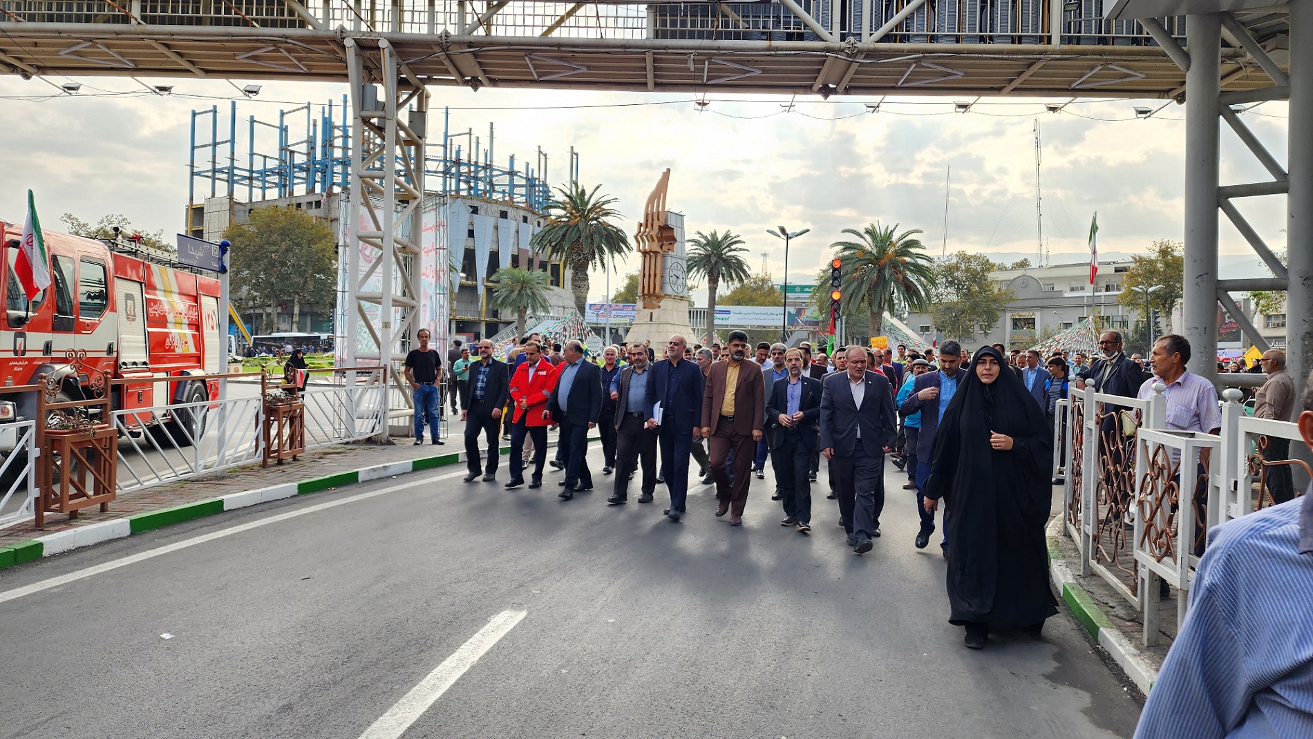 گزارش تصویری/ حضور باشکوه شهردار، اعضای شورای اسلامی شهر و کارکنان شهرداری گرگان در مراسم گرامیداشت یوم الله 13 آبان - 6