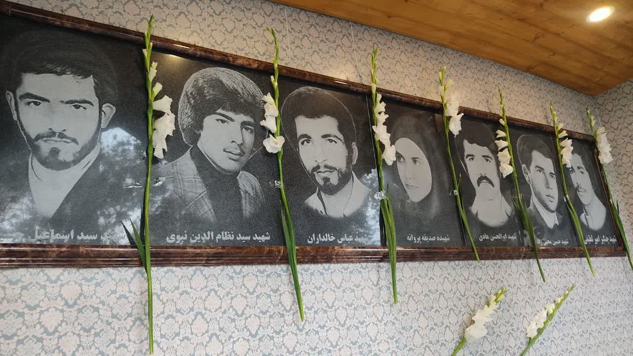 غبارروبی تصاویر و ادای احترام به 14 شهید قیام ملی مردم گرگان - 1