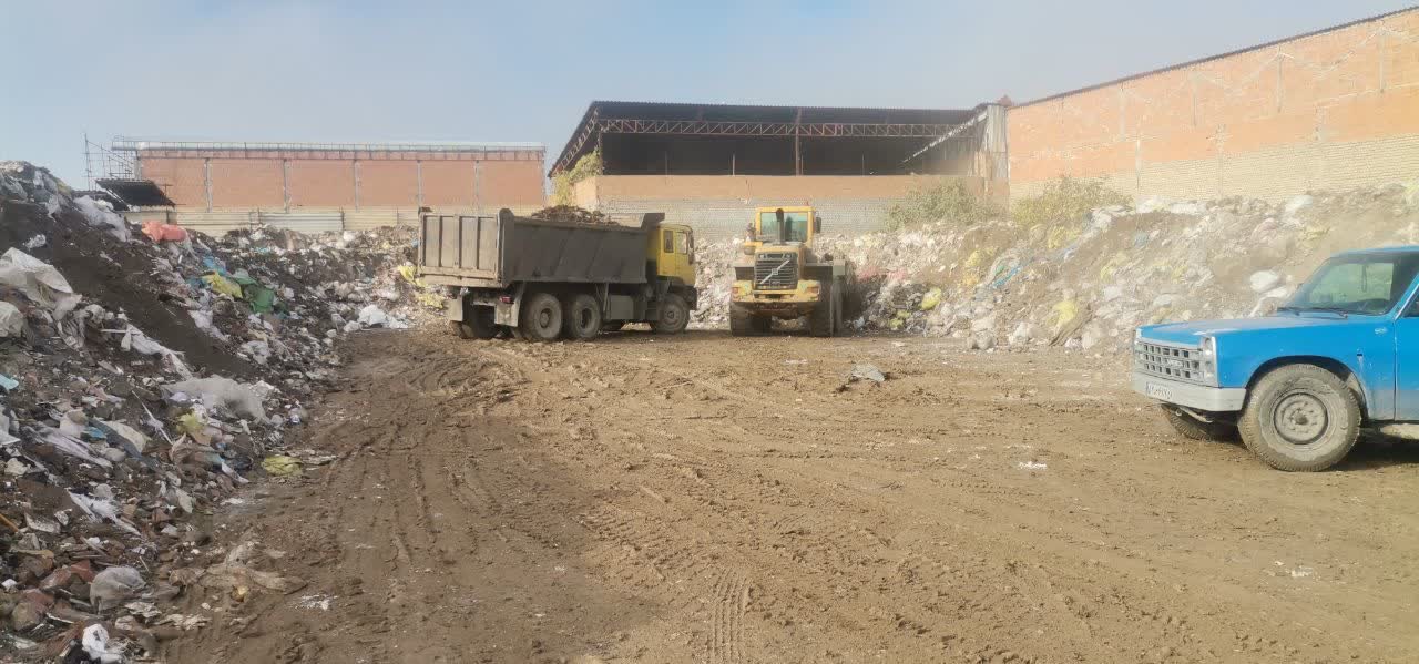 جمع‌آوری بیش از 24 هزار کامیون خاک و نخاله از سطح شهر گرگان - 2