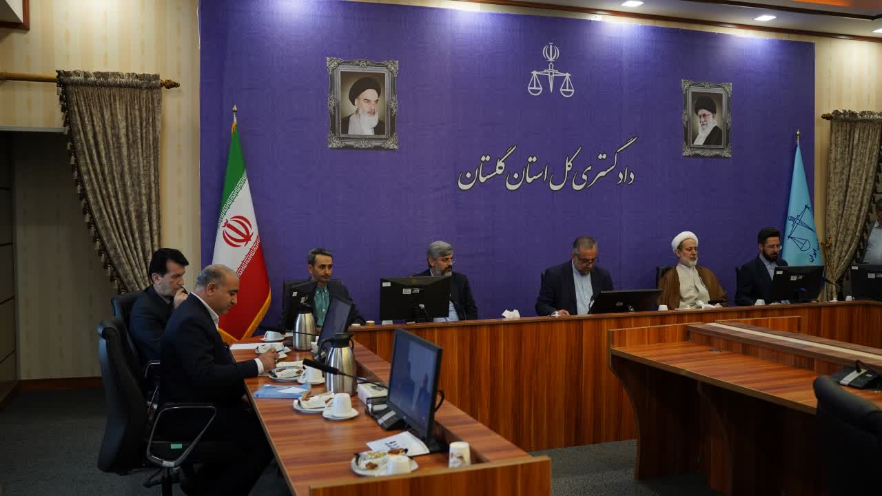 نشست صمیمی مسئولان دستگاه قضایی استان با جامعه شورایی گلستان - 10