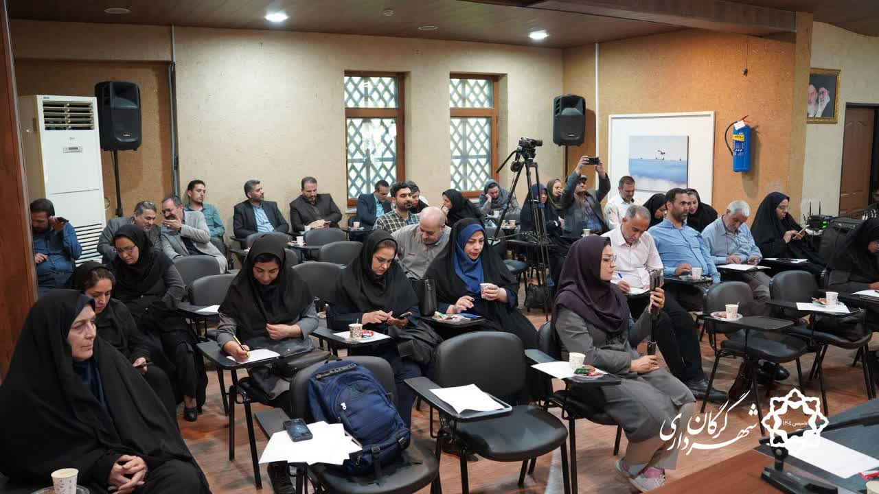 گزارش تصویری2: برگزاری نشست خبری رئیس و اعضای شورای اسلامی شهر گرگان به مناسبت گرامیداشت هفته شوراها - 8
