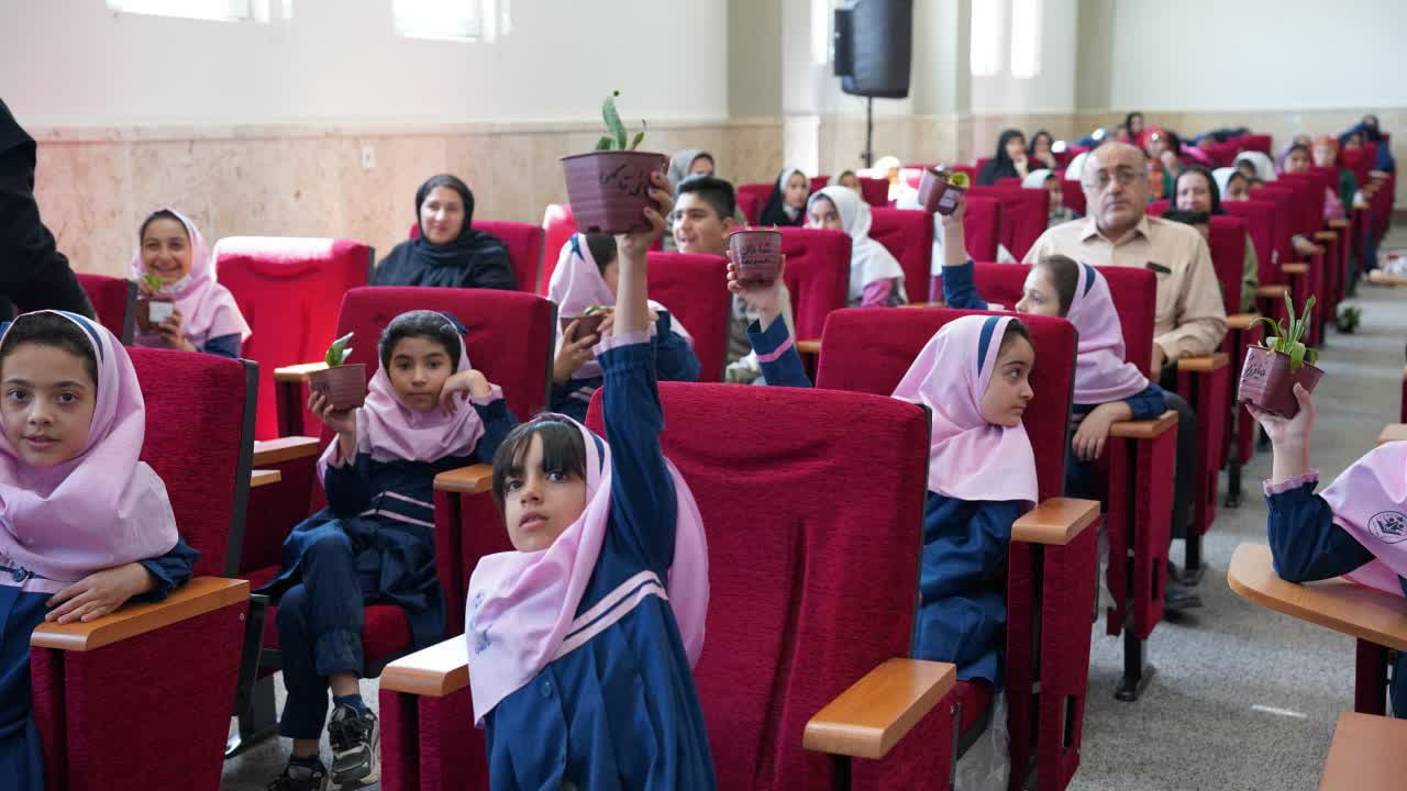 گزارش تصویری 1: برگزاری دومین جشنواره " گلی برای دوست" در گرگان - 6