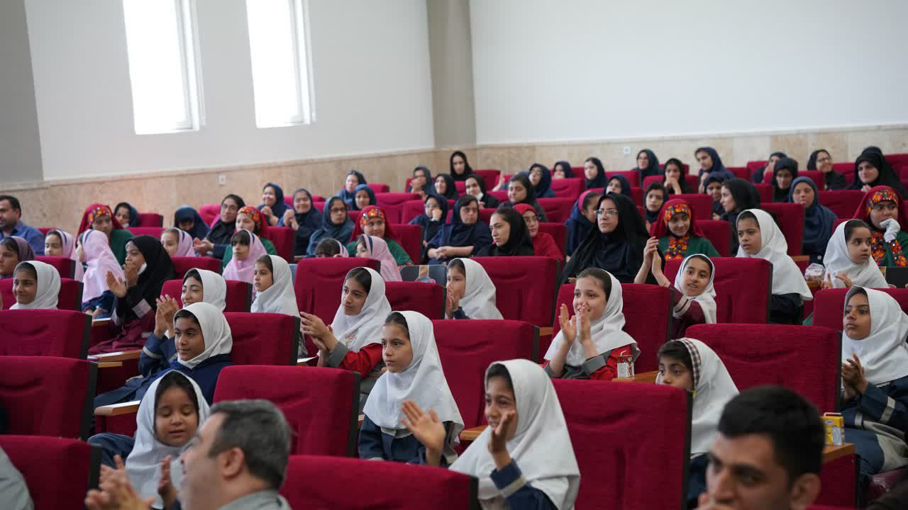 گزارش تصویری 3: برگزاری دومین جشنواره " گلی برای دوست" در گرگان - 6