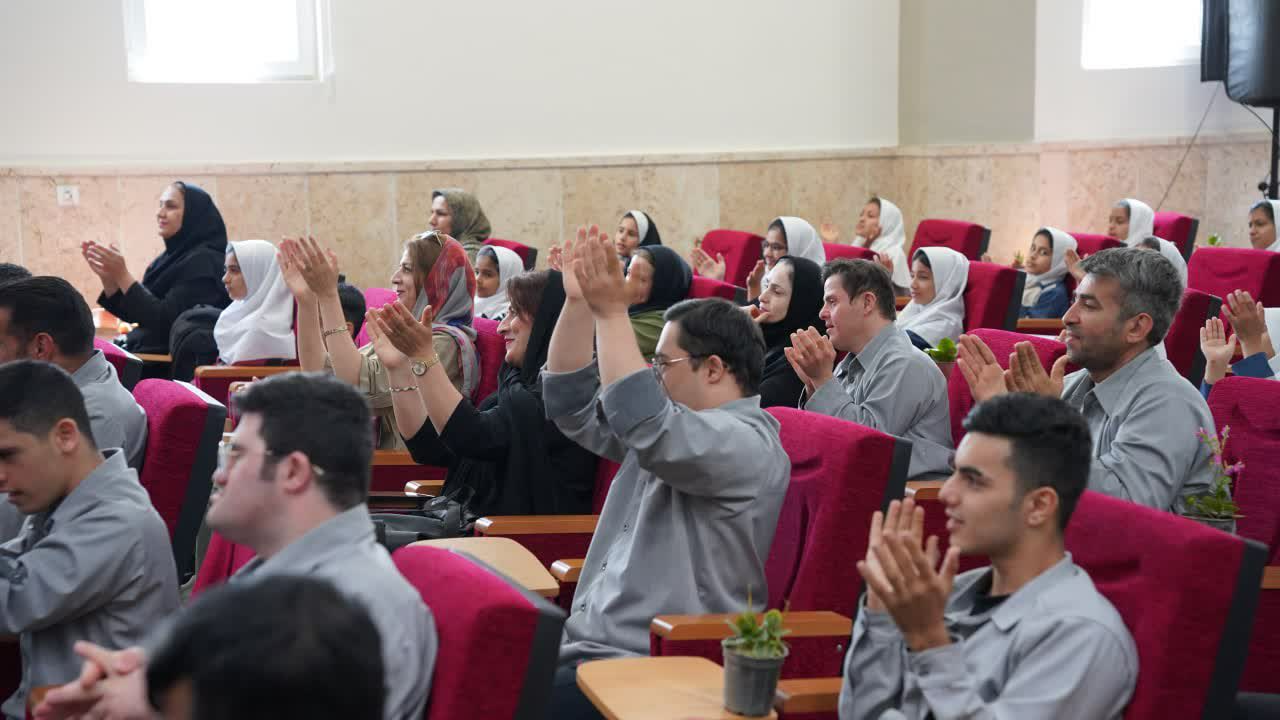 گزارش تصویری 3: برگزاری دومین جشنواره " گلی برای دوست" در گرگان - 8