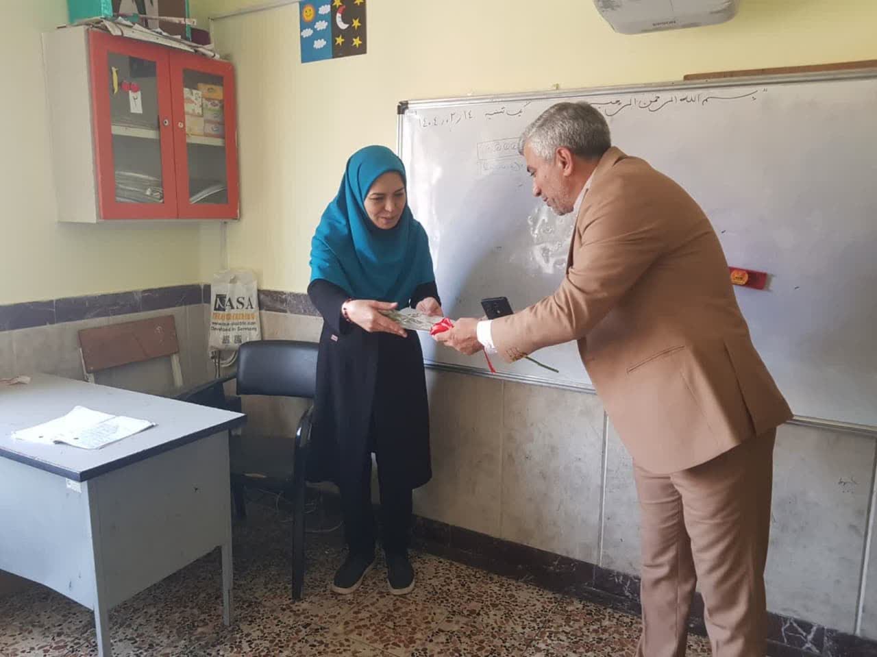 تقدیر قائم‌مقام شهردار گرگان از معلّمان مدارس فضیلت ۱ و اوج - 9