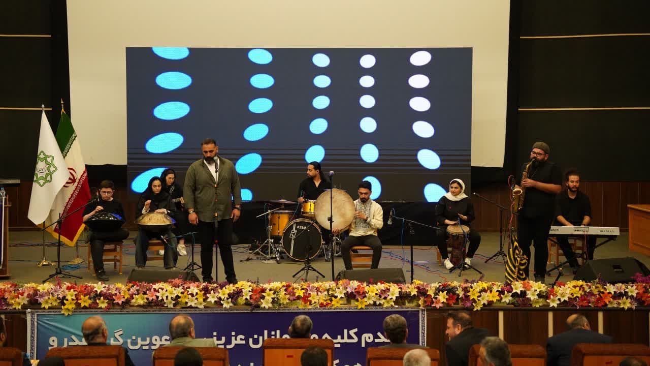 گزارش تصویری (بخش اول)/ همایش بزرگ کارگری " دستان پربرکت" ویژه کارگران شهرداری گرگان - 4