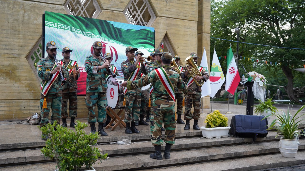 گزارش تصویری(بخش اول): مراسم «سفیران عشق و خدمت» یادواره شهیدان فتح خرمشهر و شهدای خدمت - 8