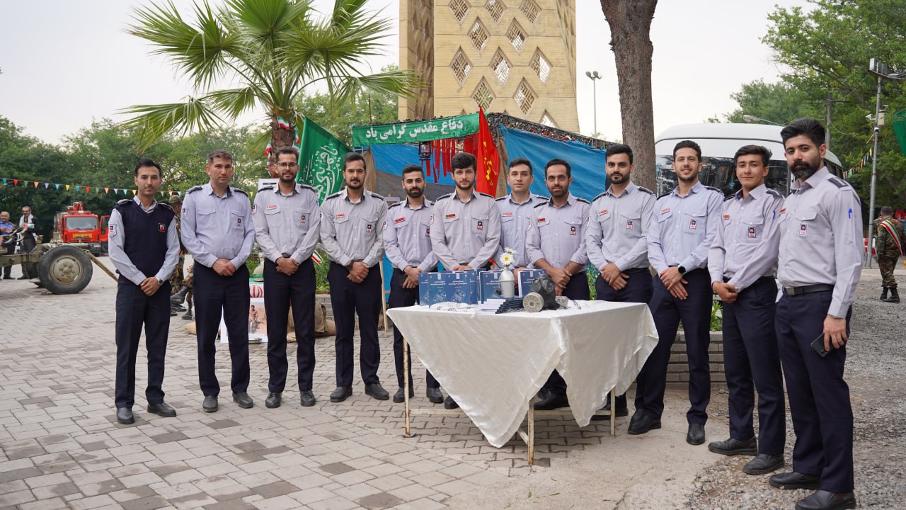 گزارش تصویری(بخش اول): مراسم «سفیران عشق و خدمت» یادواره شهیدان فتح خرمشهر و شهدای خدمت - 10