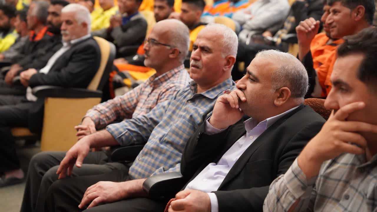 کارگران،مایه آبرو و اعتبار شهرداری هستند - 5