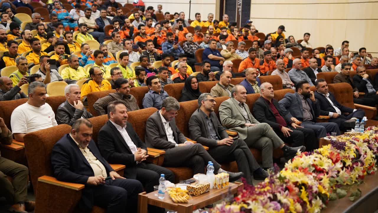 کارگران،مایه آبرو و اعتبار شهرداری هستند - 6