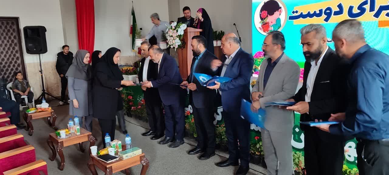 اختتامیه جشنواره «گلی برای دوست» گرگان برگزار شد - 6