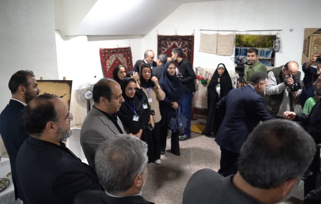 برگزاری آیین بهرهبرداری از پروژه بهسازی پارک میدان بسیج و مراسم روز خبرنگار - 3