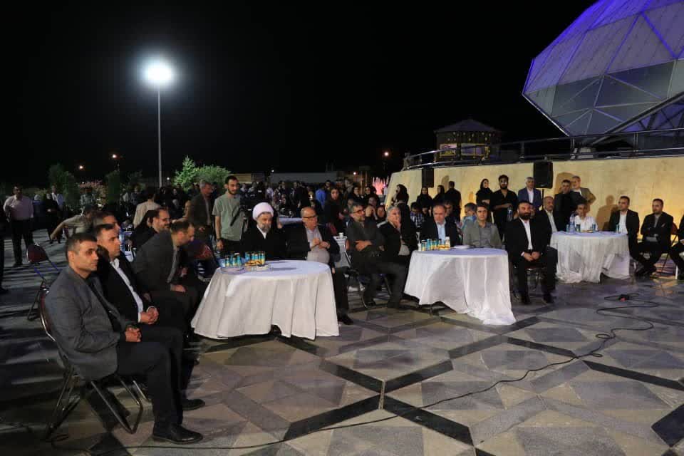 برگزاری آیین بهرهبرداری از پروژه بهسازی پارک میدان بسیج و مراسم روز خبرنگار - 4