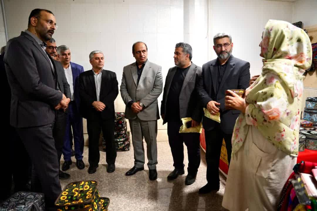 برگزاری آیین بهرهبرداری از پروژه بهسازی پارک میدان بسیج و مراسم روز خبرنگار - 8