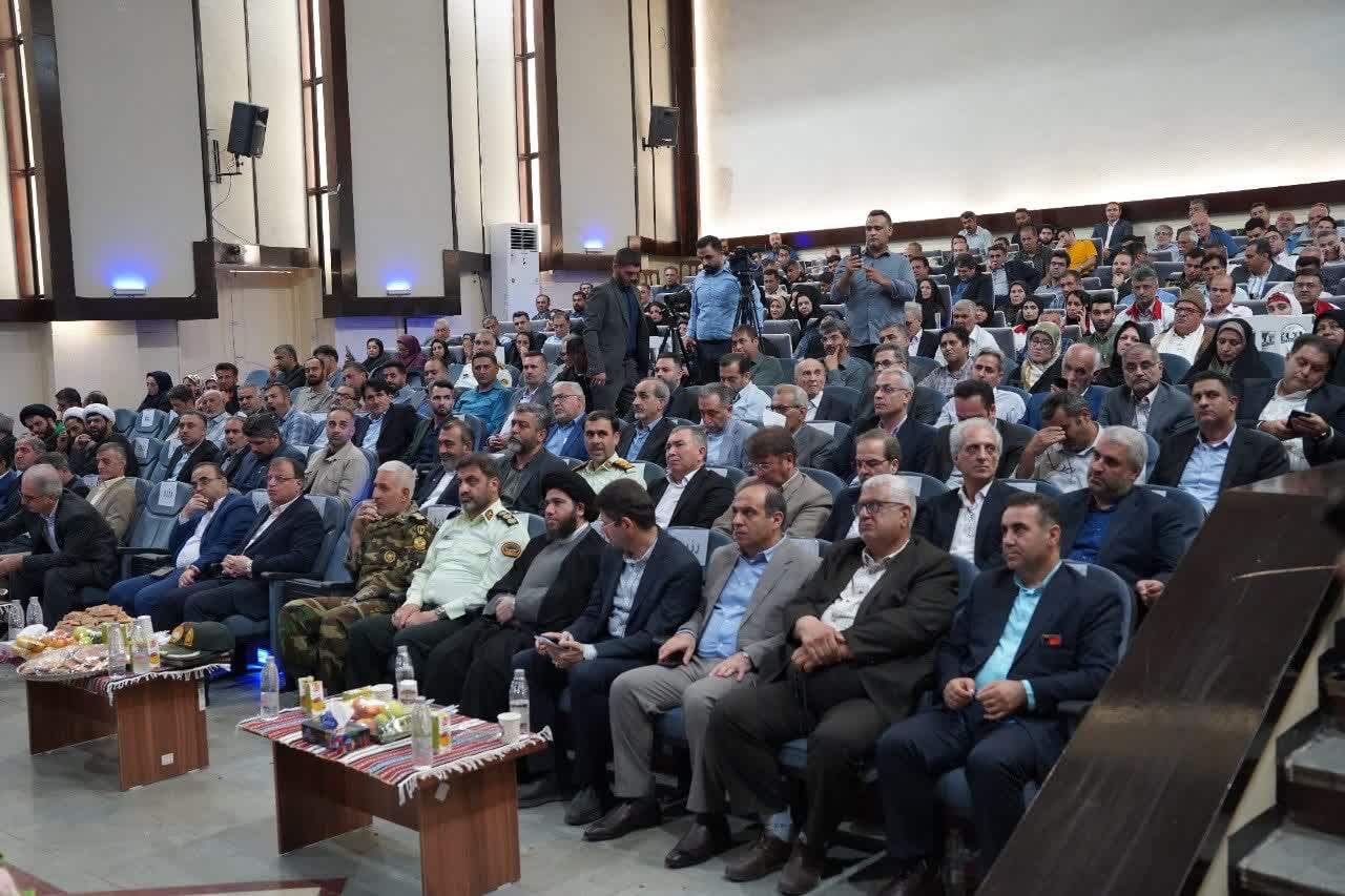 حضور شهردار گرگان، اعضای شورای اسلامی شهر و مدیران شهرداری در آیین متمرکز معرفی پروژه‌های عمرانی و اقتصادی هفته دولت - 3