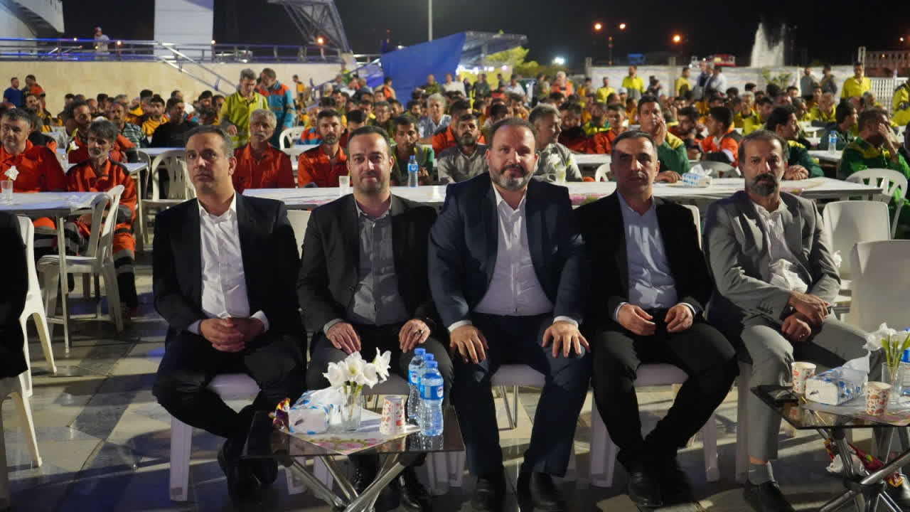 گزارش تصویری (بخش اول) / آیین جشن بزرگ «رحمة للعالمین» ویژه پاکبانان و باغبانان شهرداری گرگان - 2