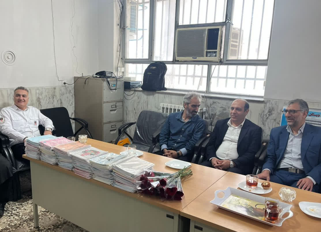 با حضور مجید طاهری شهردار گرگان؛ زنگ آغاز سال تحصیلی در مدارس قدیمی گرگان نواخته شد - 3