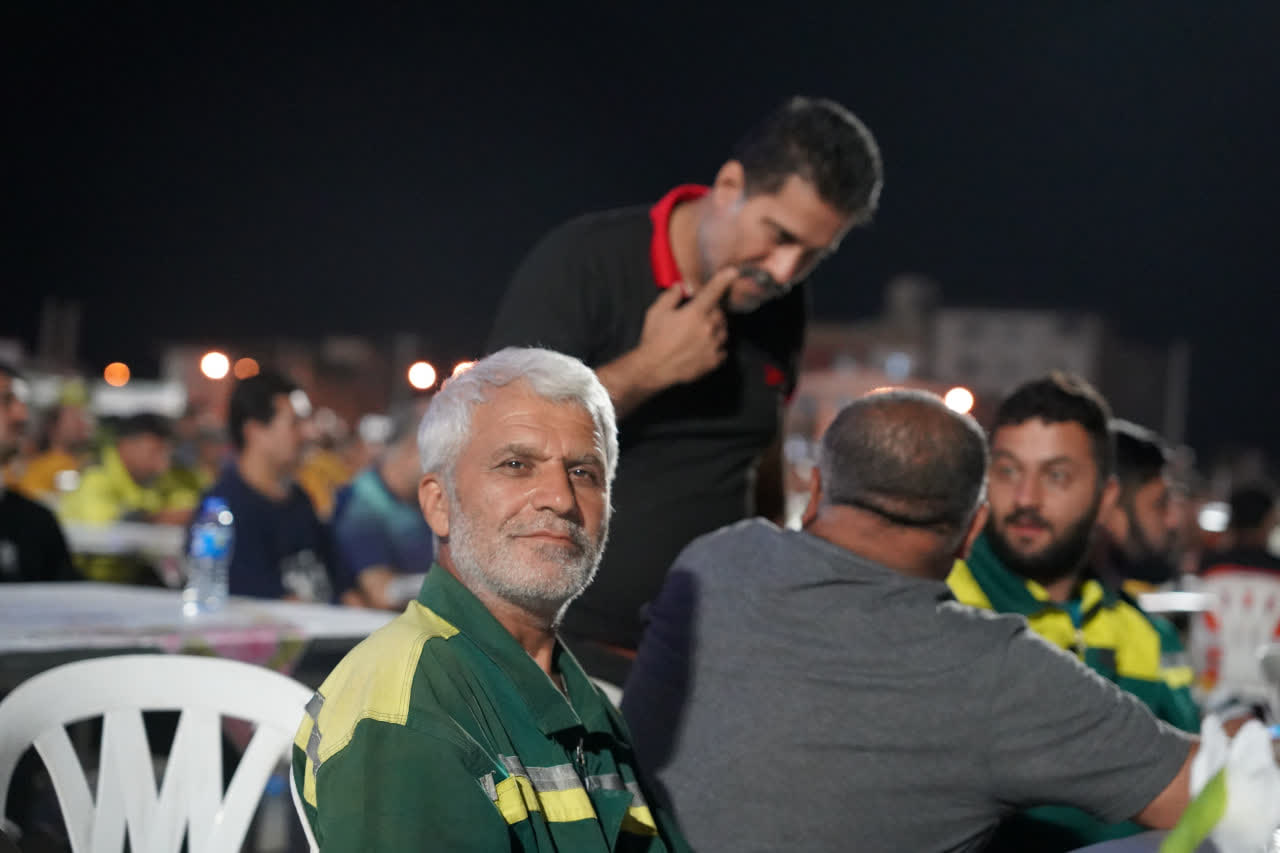 گزارش تصویری (بخش دوم) / آیین جشن بزرگ «رحمة للعالمین» ویژه پاکبانان و باغبانان شهرداری گرگان - 6