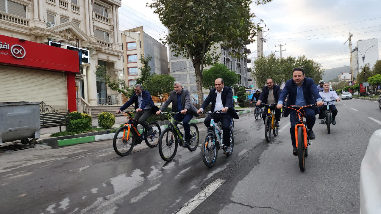 مدیران شهرداری گرگان با دوچرخه به محل کار خود آمدند - 2