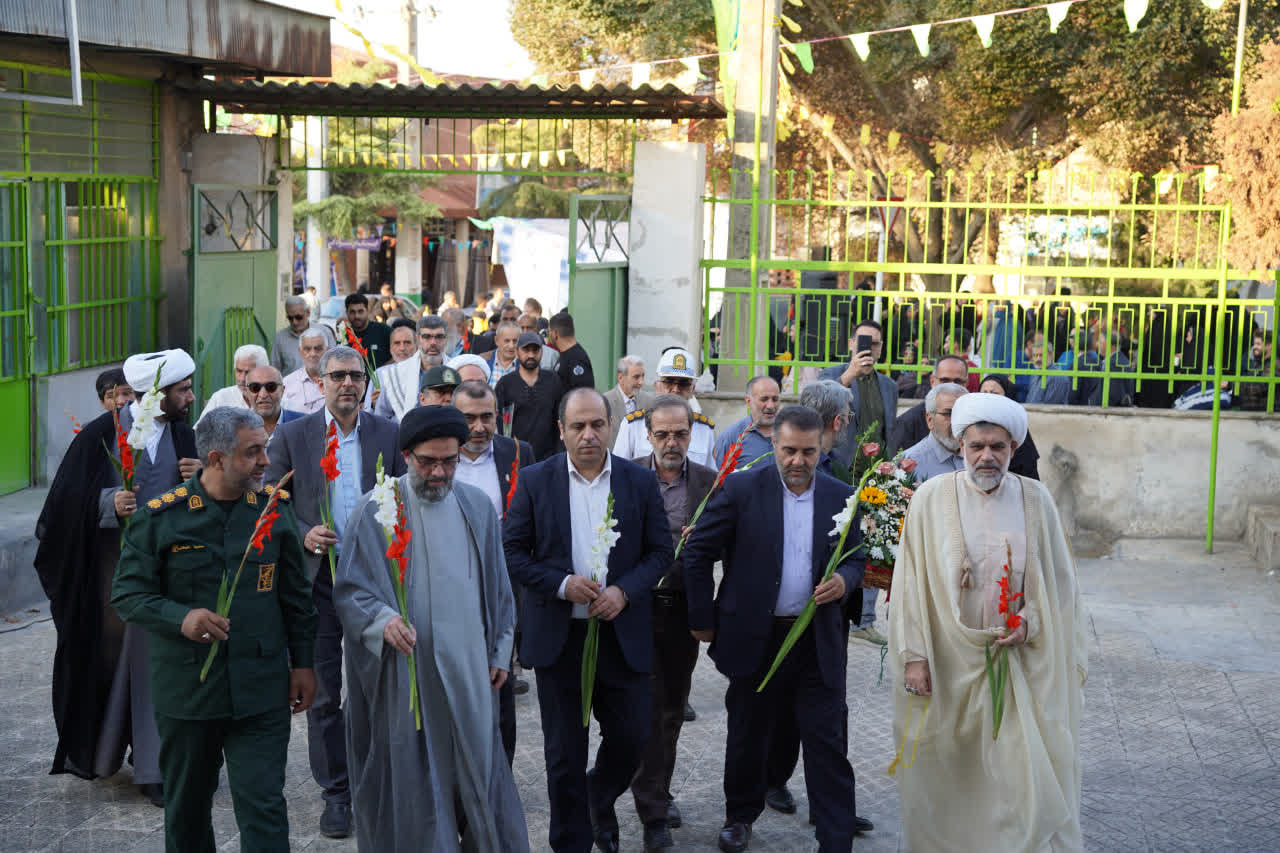 گلباران قدمگاه امام حسن عسکری (ع) در گرگان - 3