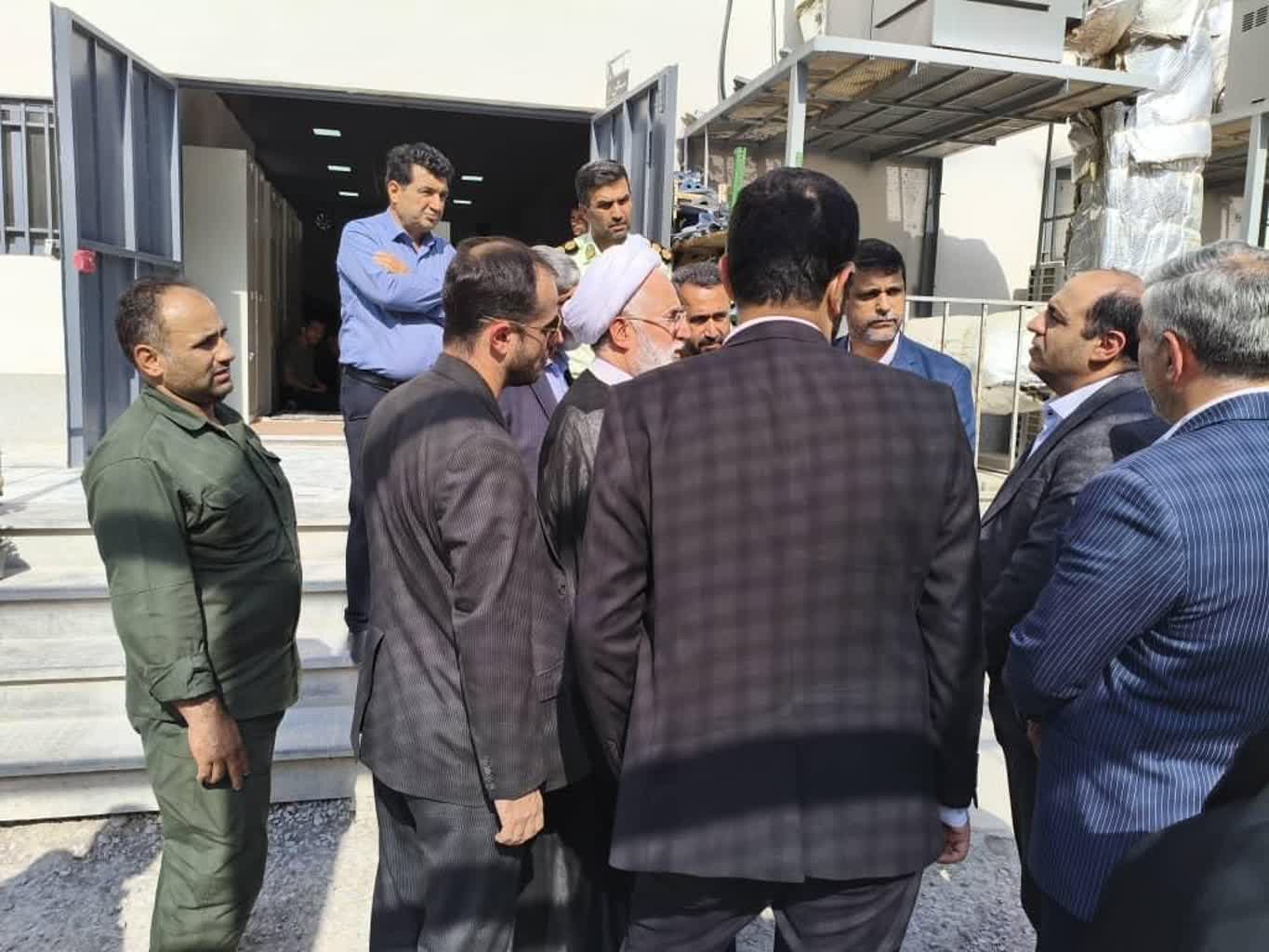 بازدید دادستان کل کشور به همراه دادستان مرکز استان و مهندس مجید طاهری شهردار مرکز استان از مجموعه ماده ۱۶ - 3