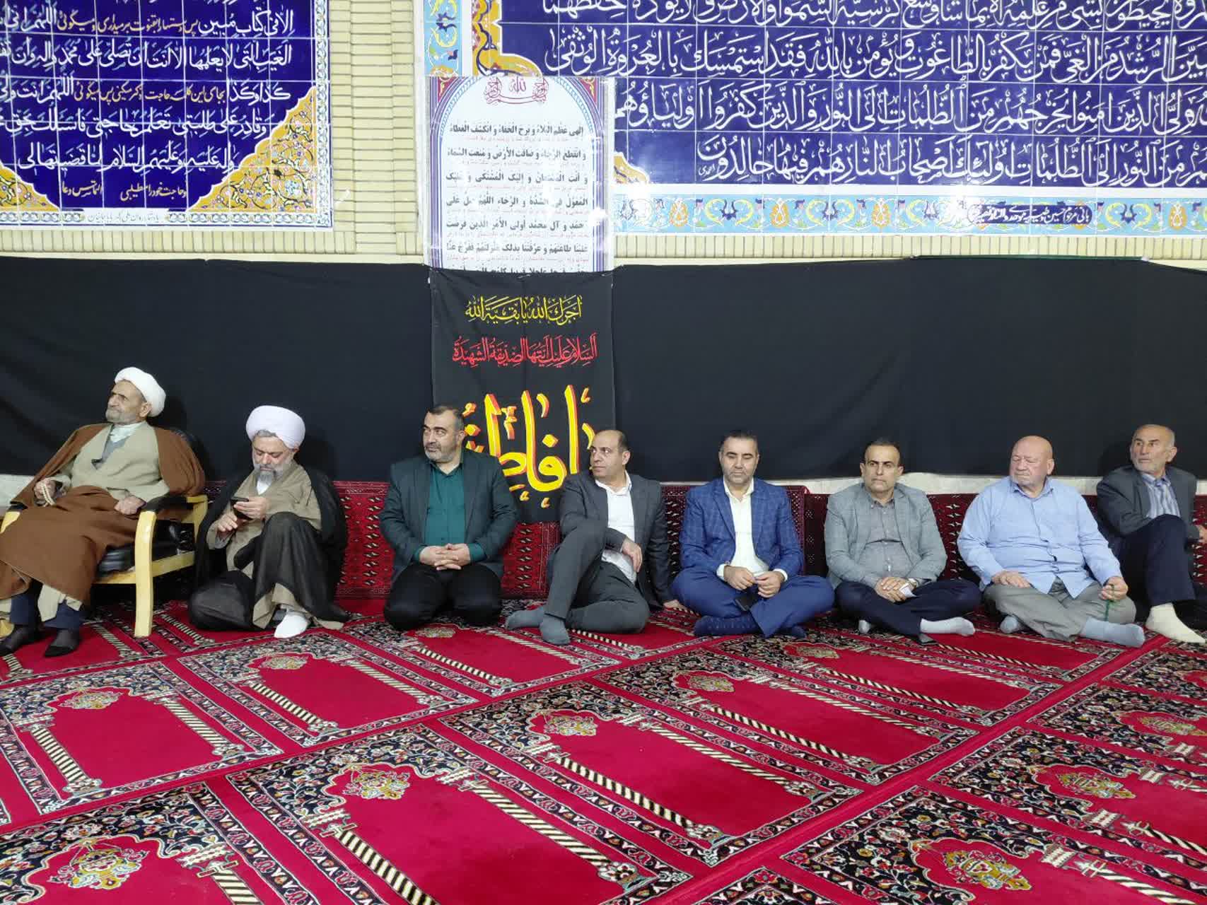 نشست صمیمی شهردار گرگان با نمازگزاران مسجد حضرت ابوالفضل العباس (ع) - 3