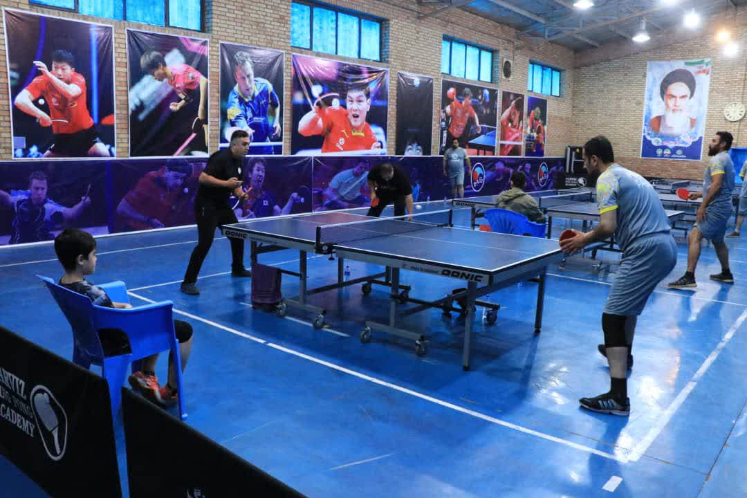 برد کارکنان شهرداری گرگان در مسابقات تنیس روی میز آقایان - 4